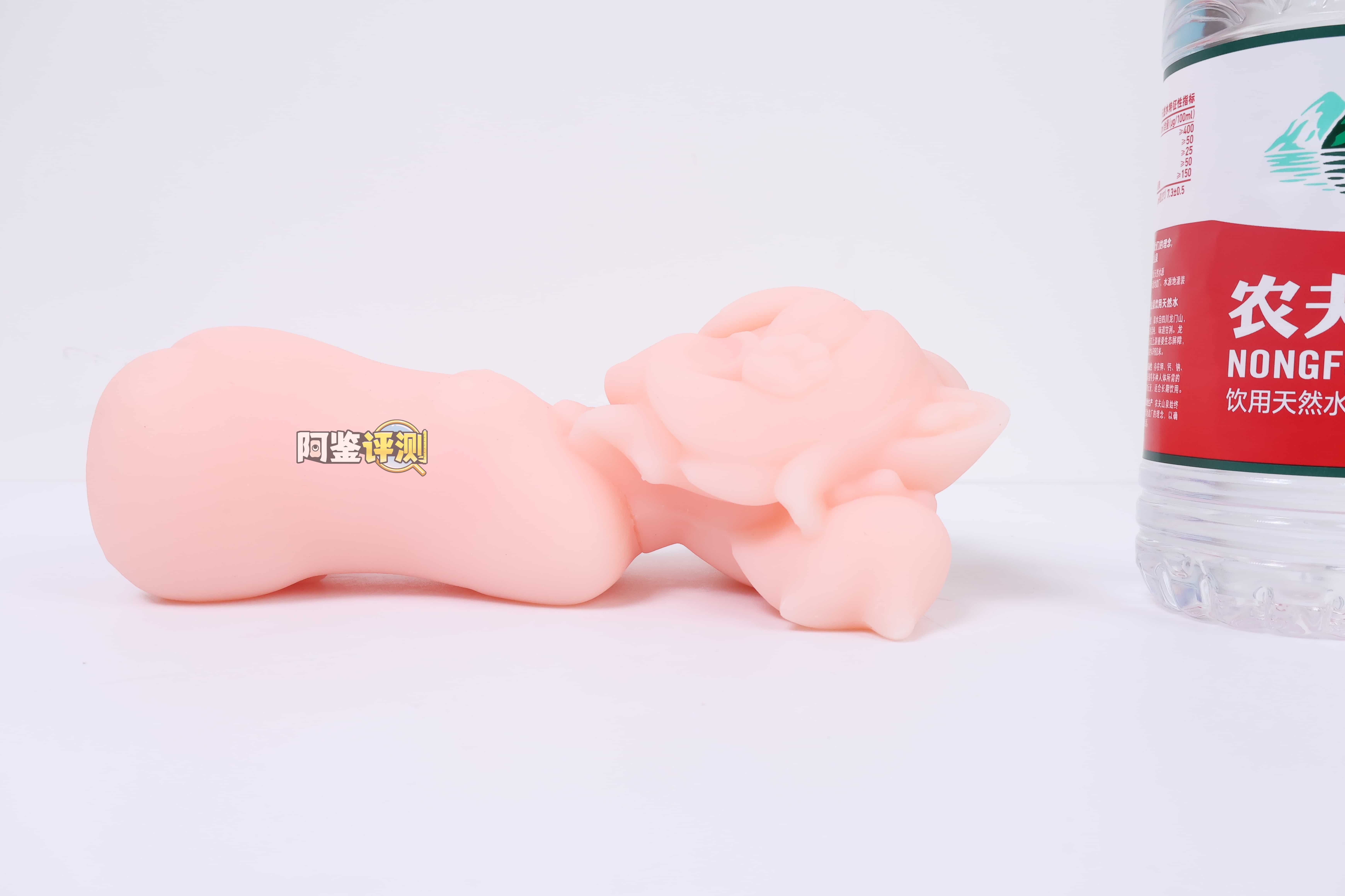 汤玛托易士——”猫乃井莉莉”评测!自家Vtuber联名的“人格排泄”主题杯,主题新奇但是设计敷衍