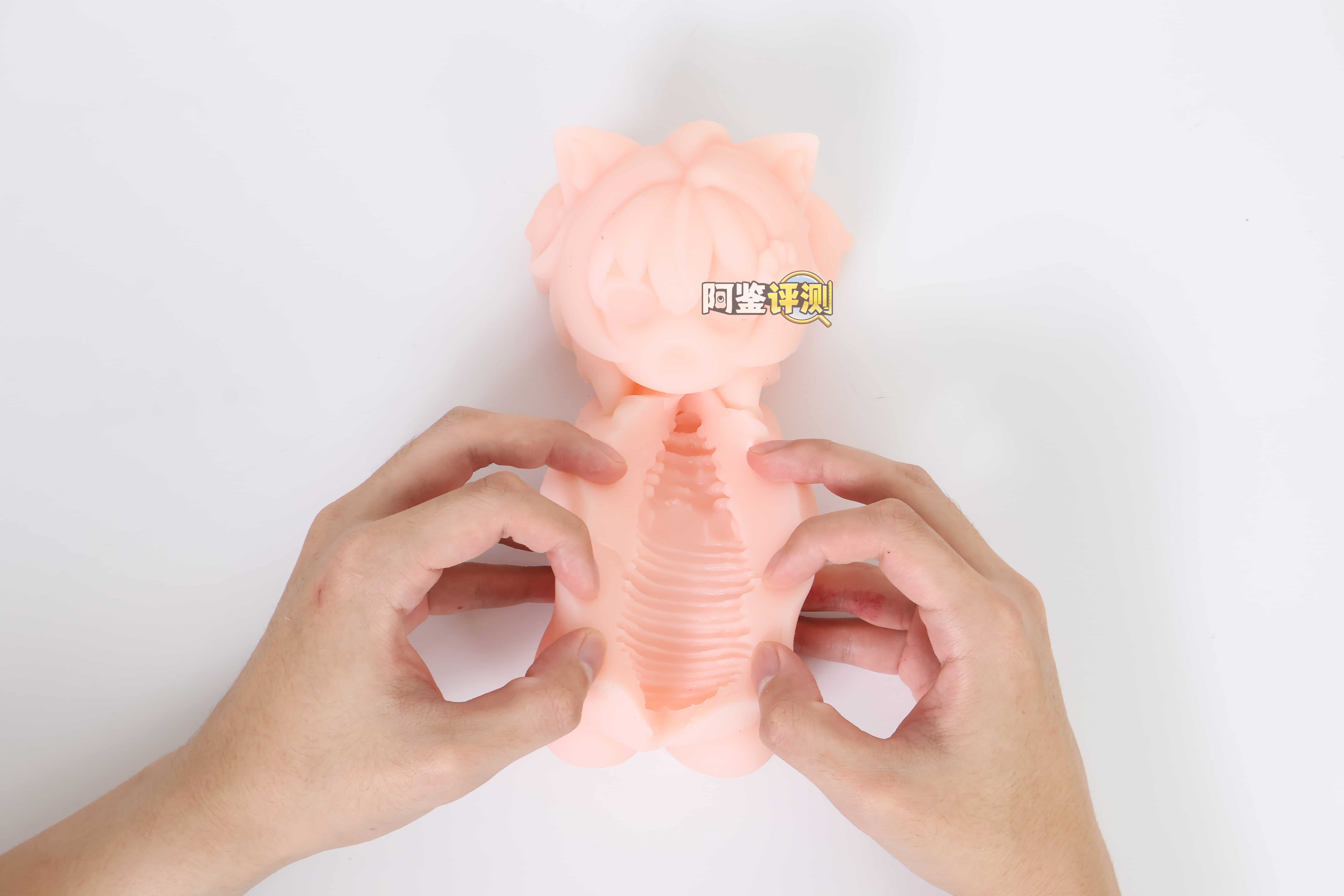 汤玛托易士——”猫乃井莉莉”评测!自家Vtuber联名的“人格排泄”主题杯,主题新奇但是设计敷衍