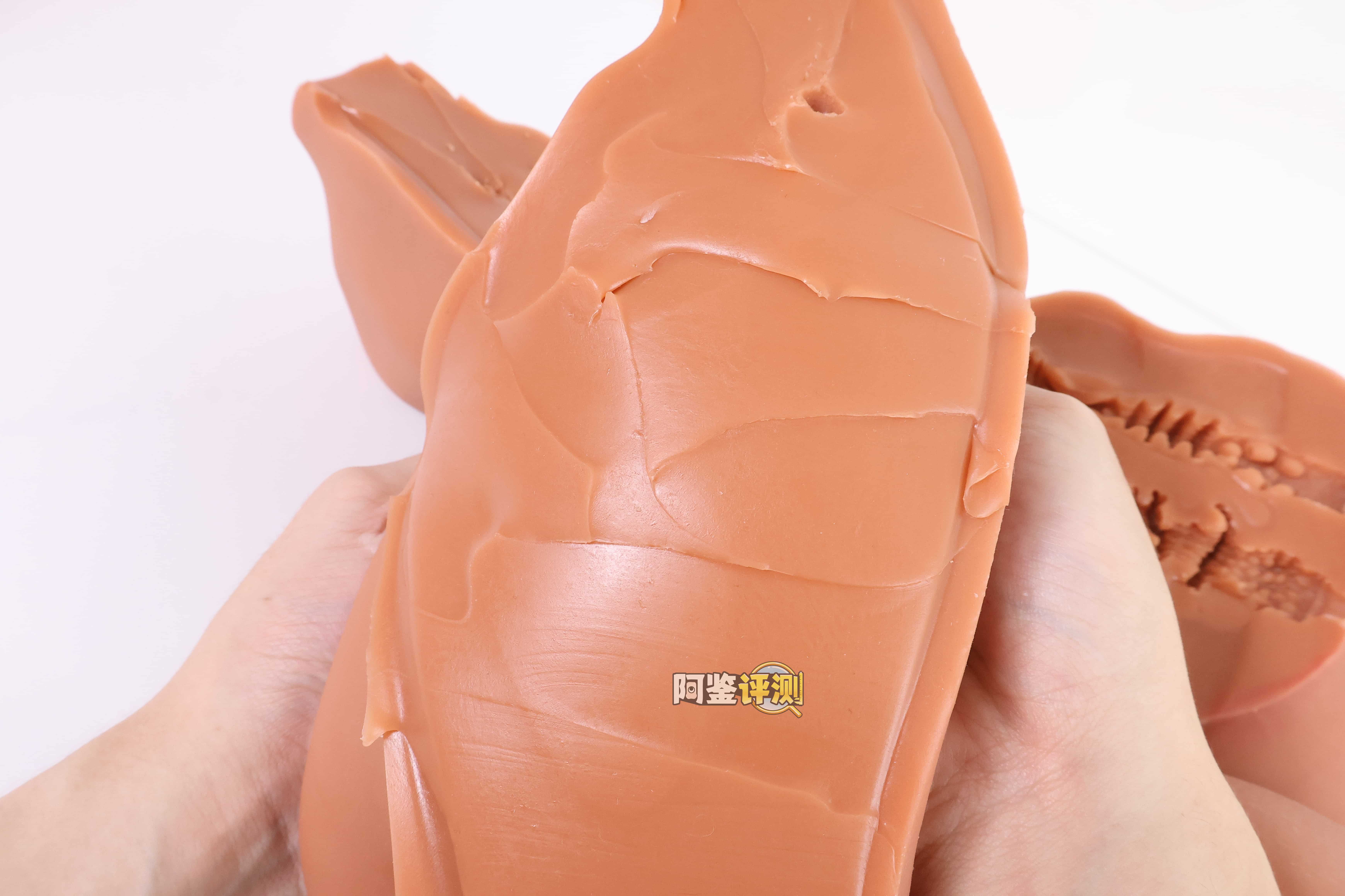 COC——“赤鸢”评测！ 创新工艺的全身软黑皮小身体倒模，设计概念不错但工艺上还有很多问题